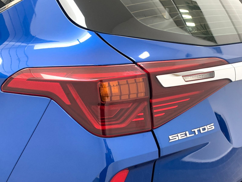 KIA Seltos  5 pts. EX Pack, 1.6l, TA, a/ac., piel, RA-17 2022